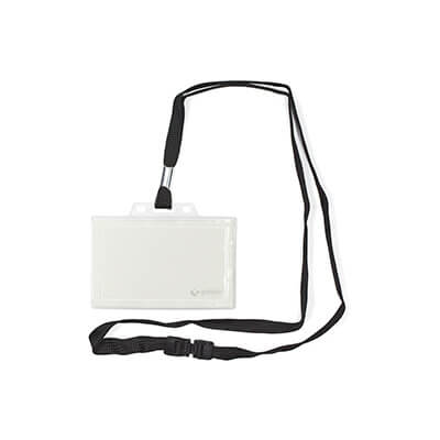 Portadistintius injectat+cordó negre 65 x 95mm