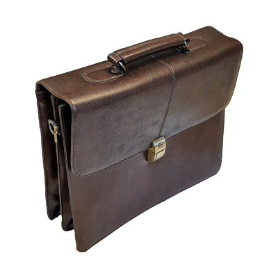 Maletí de pell marró amb ansa i 3 compartiments