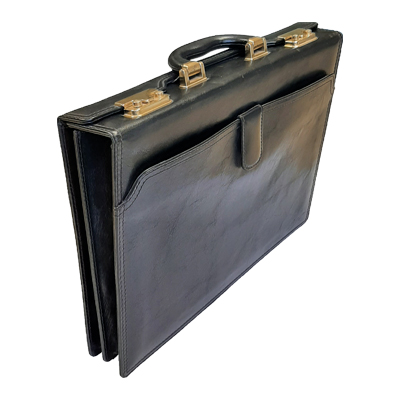 Maletín de piel negro con asa y cierre click